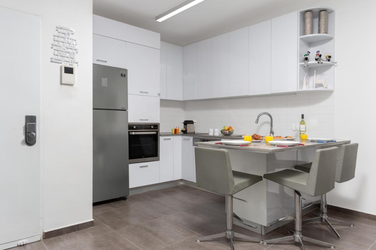 תל אביב Florentine 2Br With Sea View By Holyguest מראה חיצוני תמונה