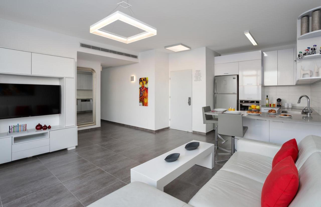 תל אביב Florentine 2Br With Sea View By Holyguest מראה חיצוני תמונה